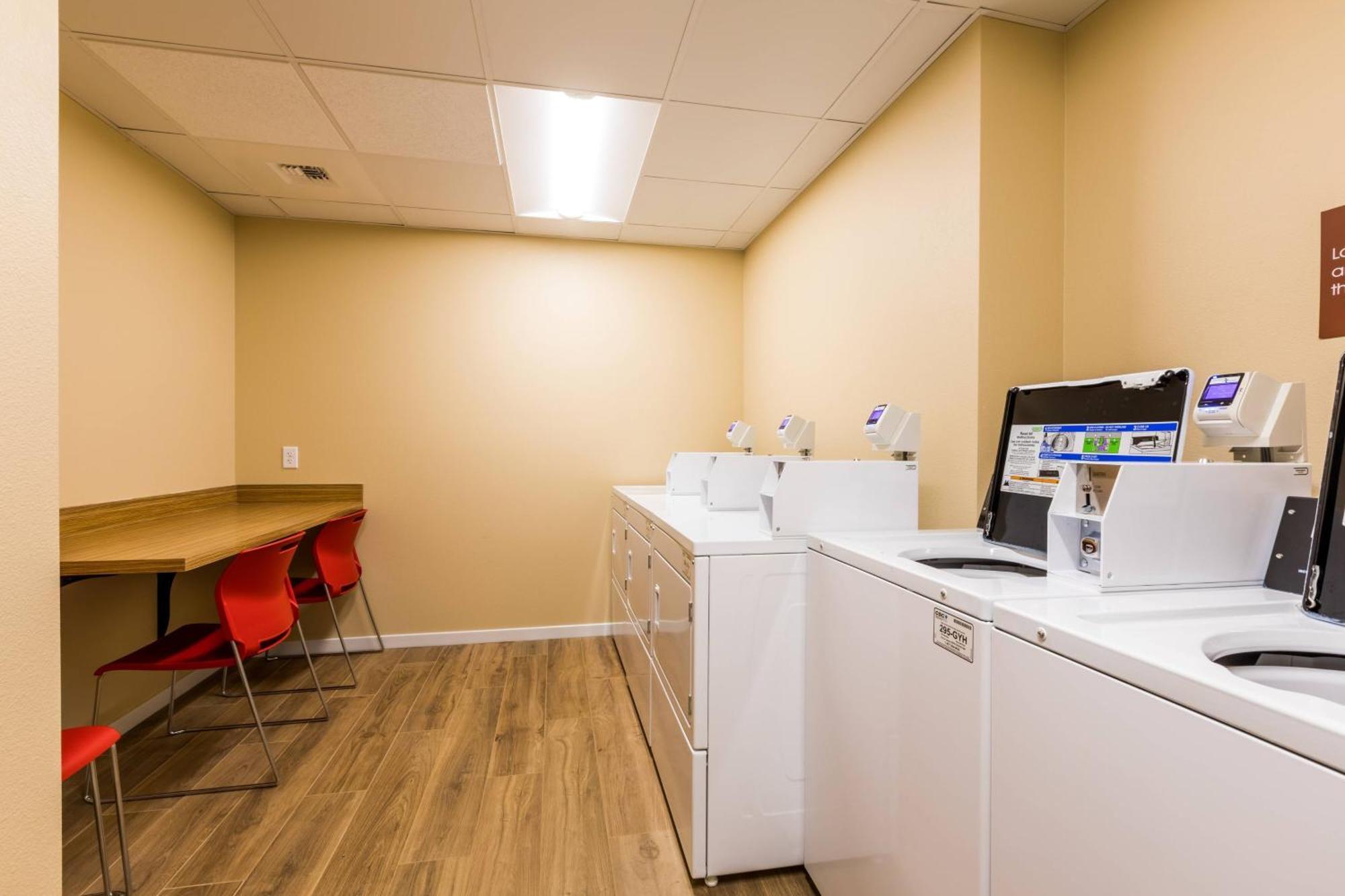 Towneplace Suites By Marriott Portland Beaverton Eksteriør billede