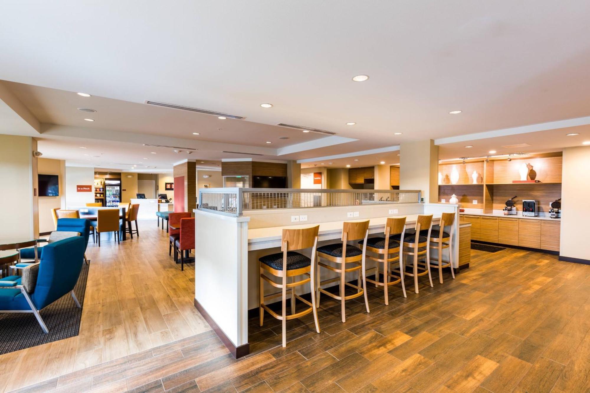 Towneplace Suites By Marriott Portland Beaverton Eksteriør billede